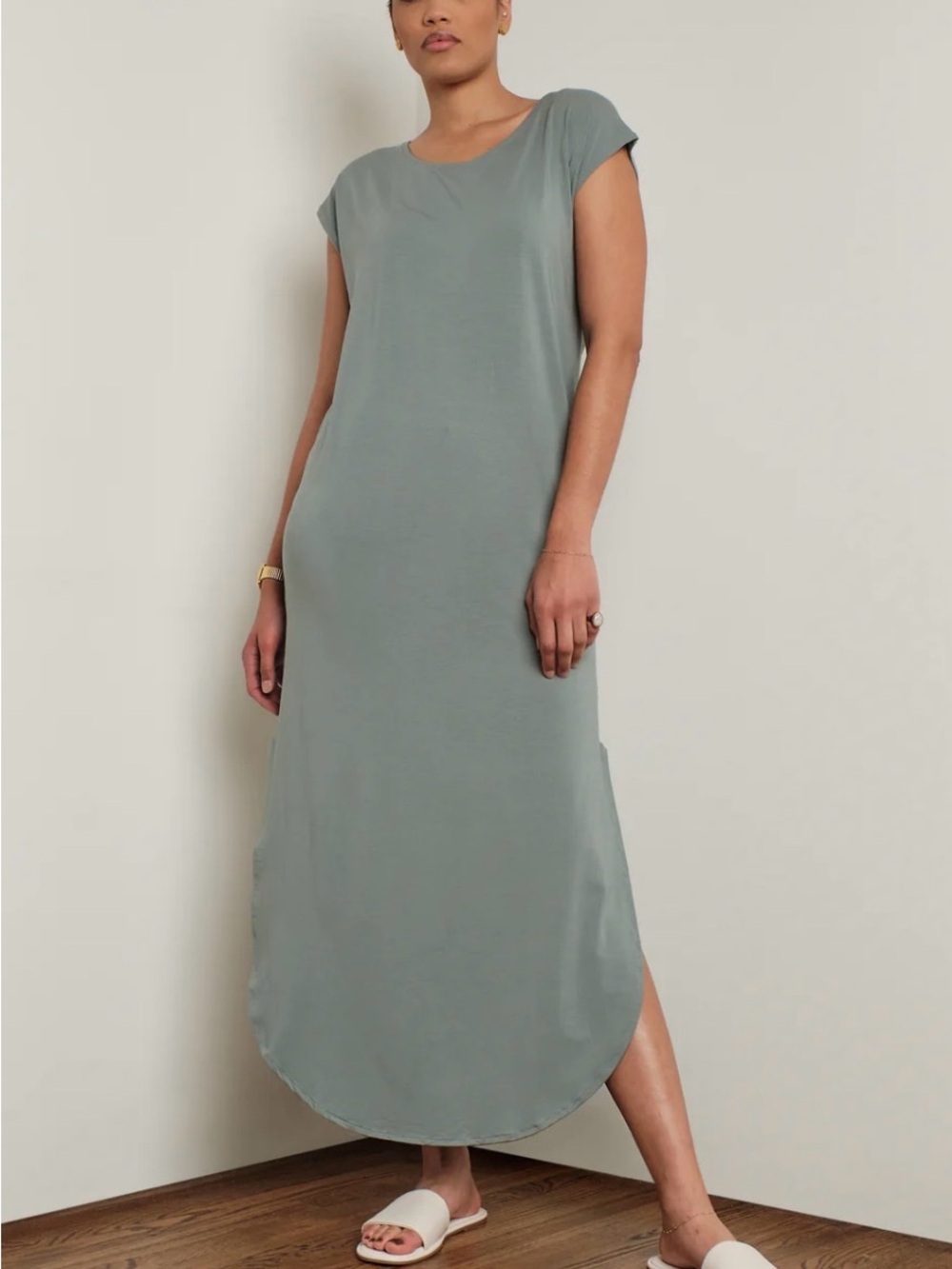 Relaxed Short-Sleeve Maxi Dress in Sage